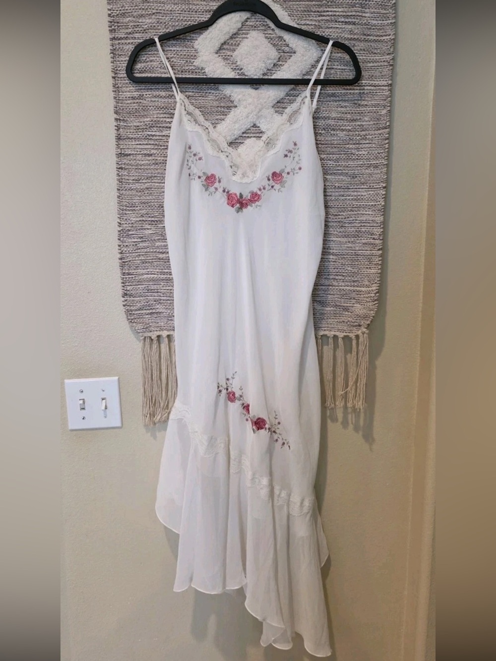 Vintage White Slip Nightgown Floral Embroidery Lace Trim Midi Lingerie Dress M/L